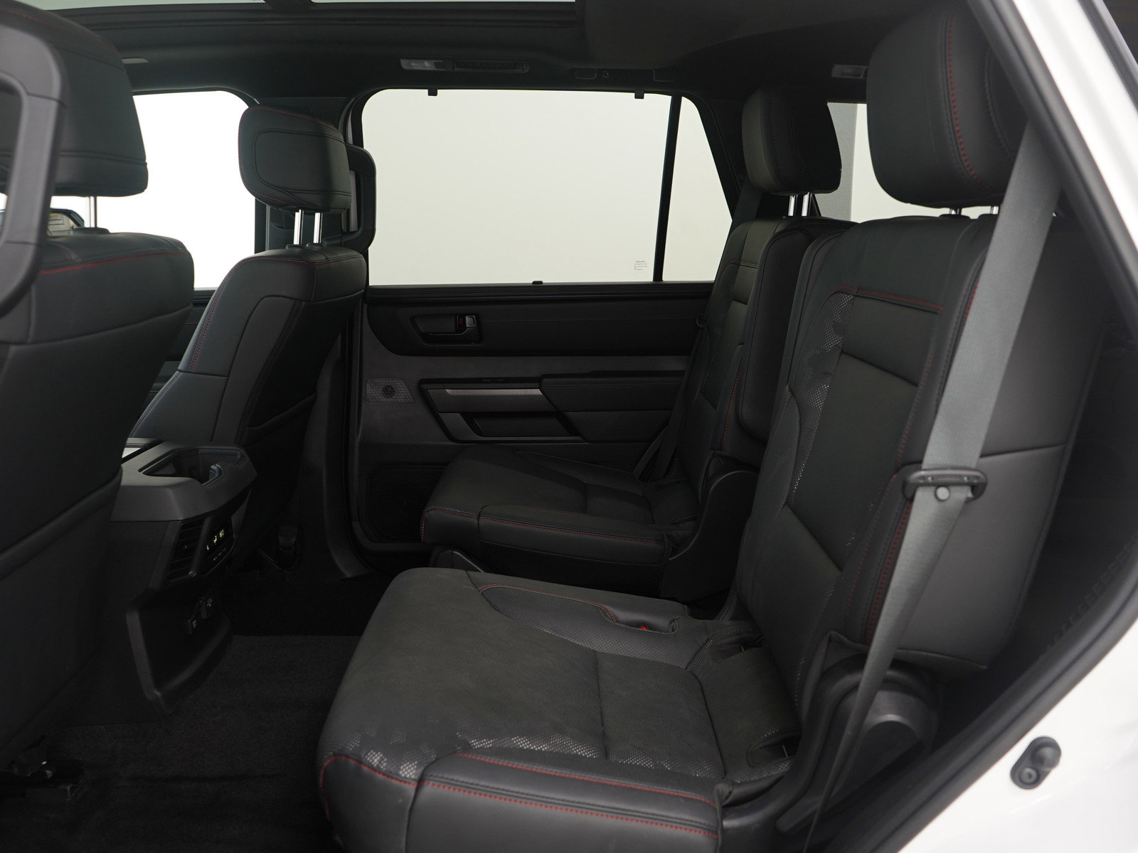 Used 2026 Toyota Sequoia TRD Pro AWD/4WD image 16