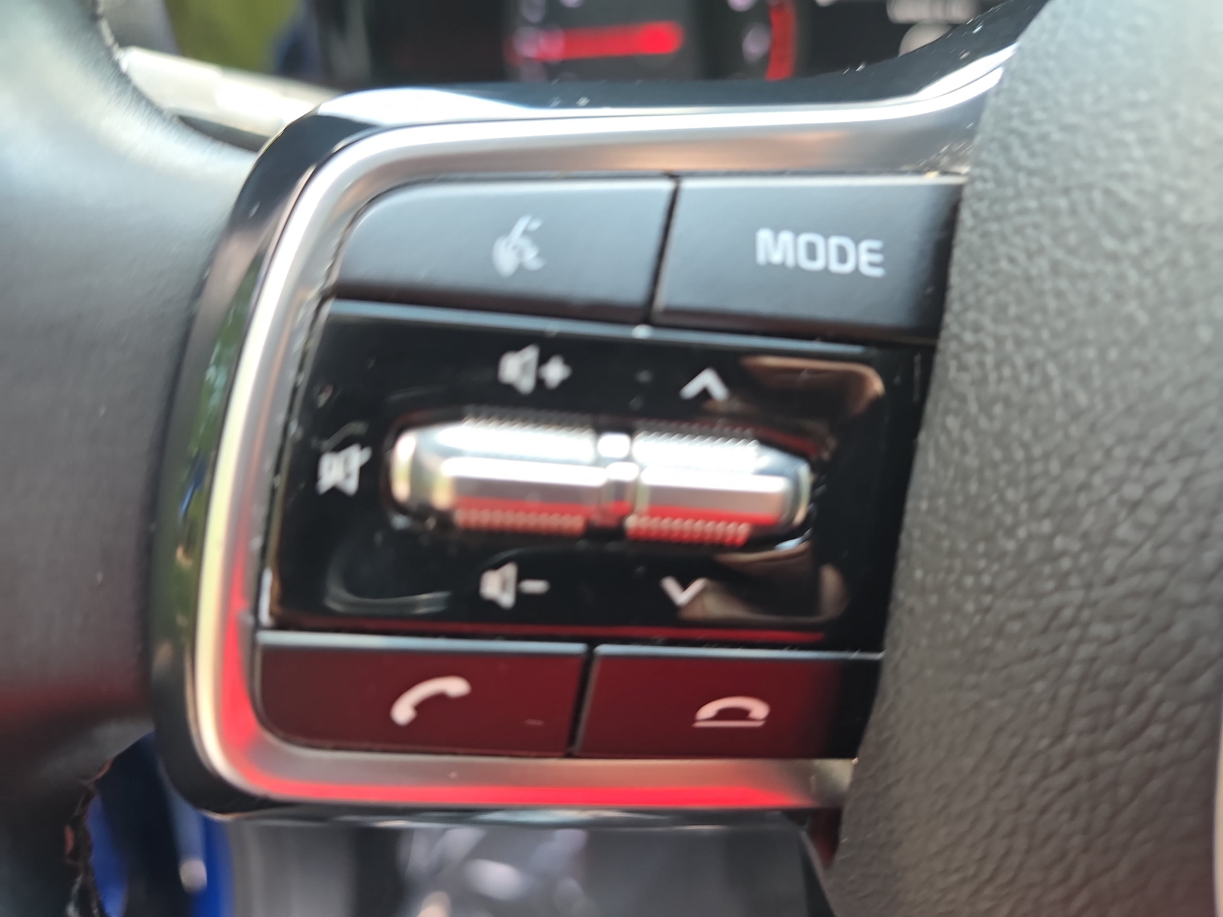 Used 2021 Kia Sorento SX AWD/4WD image 14