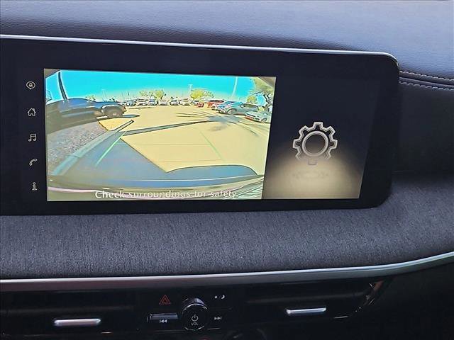 Certified 2025 Nissan Kicks SV FWD image 17