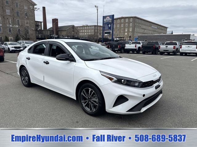 Used 2024 Kia Forte LXS FWD image 2