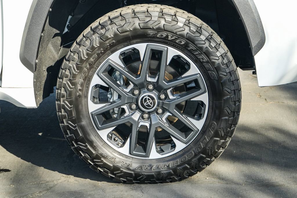 Used 2023 Toyota Tundra Limited w/ Power Package image 12