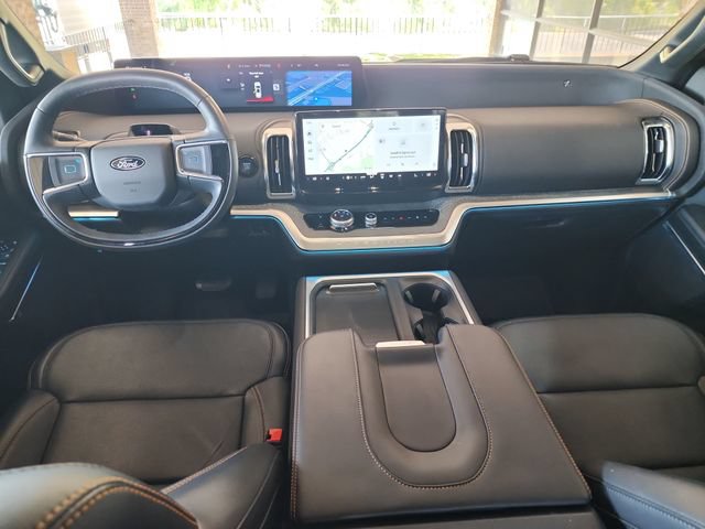 Used 2025 Ford Expedition Tremor AWD/4WD image 14