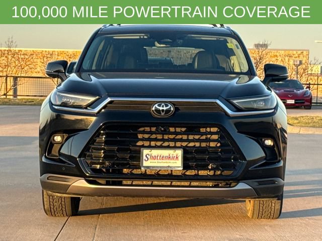 Used 2025 Toyota Grand Highlander FWD image 2