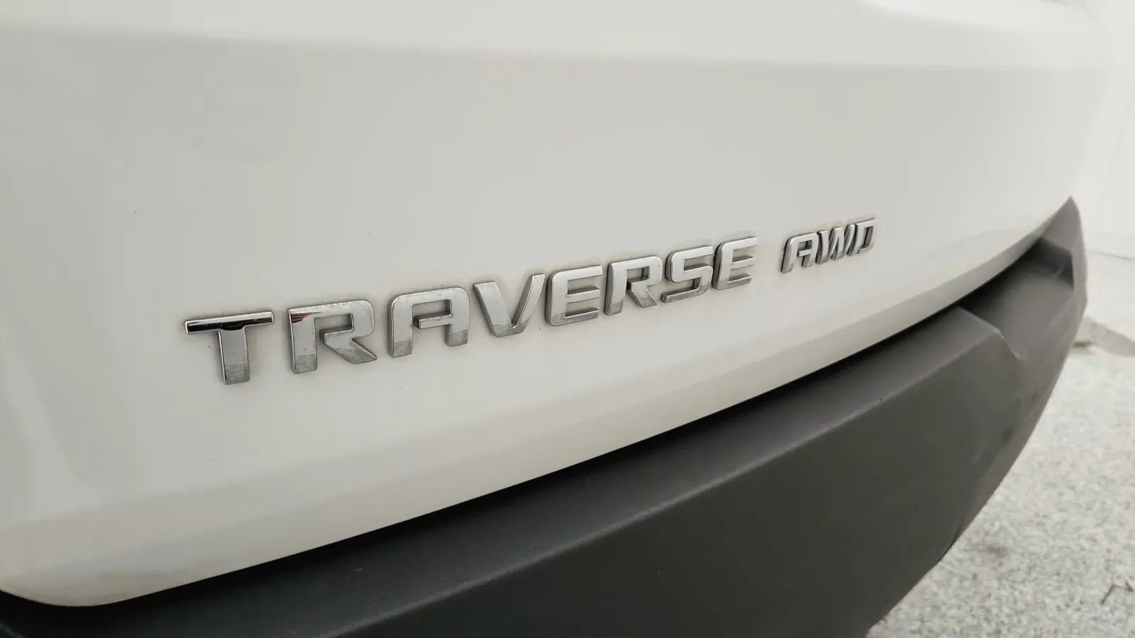 Used 2023 Chevrolet Traverse LT w/ LT Premium Package image 17
