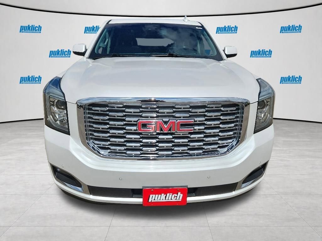 Certified 2019 GMC Yukon XL Denali w/ Denali Ultimate Package AWD/4WD image 8