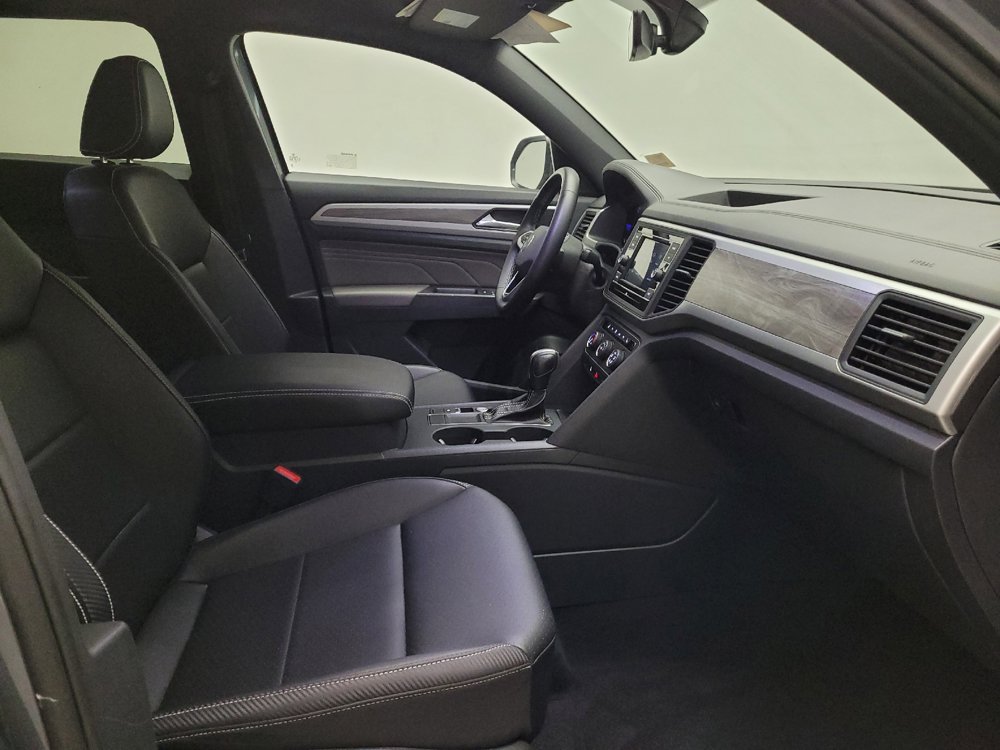 Used 2023 Volkswagen Atlas Cross Sport SE FWD image 21