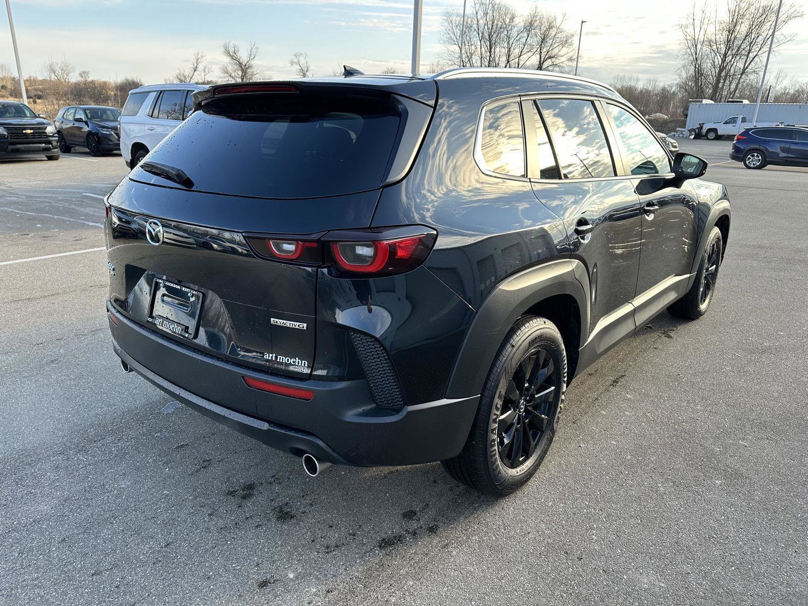 Used 2025 MAZDA CX-50 AWD 2.5 S w/ Premium Package image 9