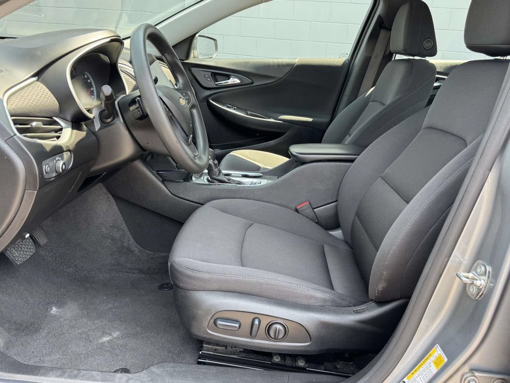 Used 2024 Chevrolet Malibu LT FWD image 20