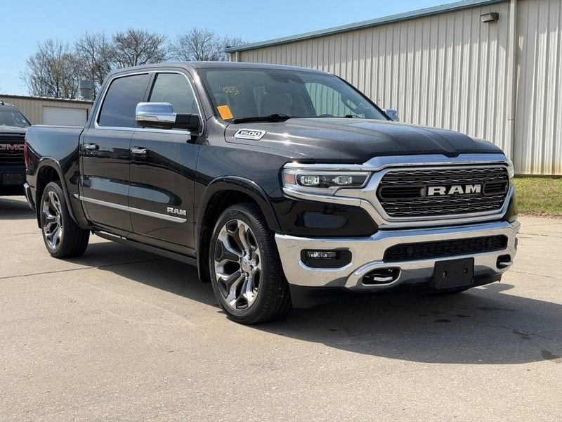 Used 2019 RAM 1500 Limited image 1