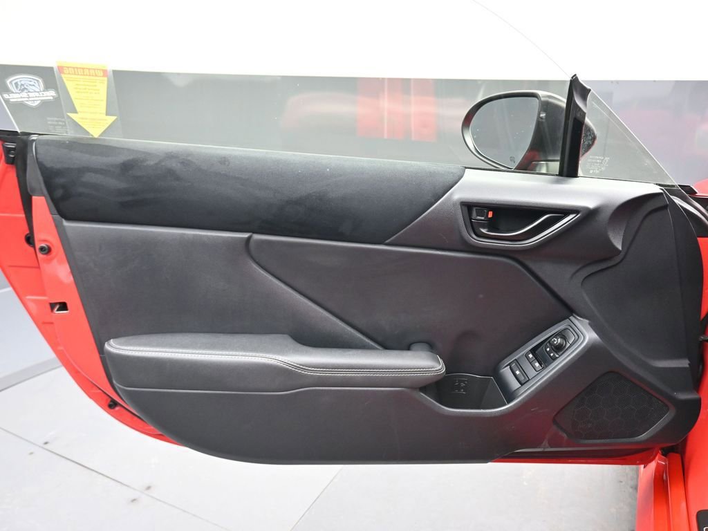 Used 2023 Toyota GR86 Premium image 9