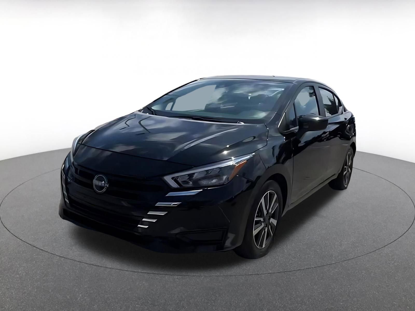 Used 2025 Nissan Versa SV FWD image 7