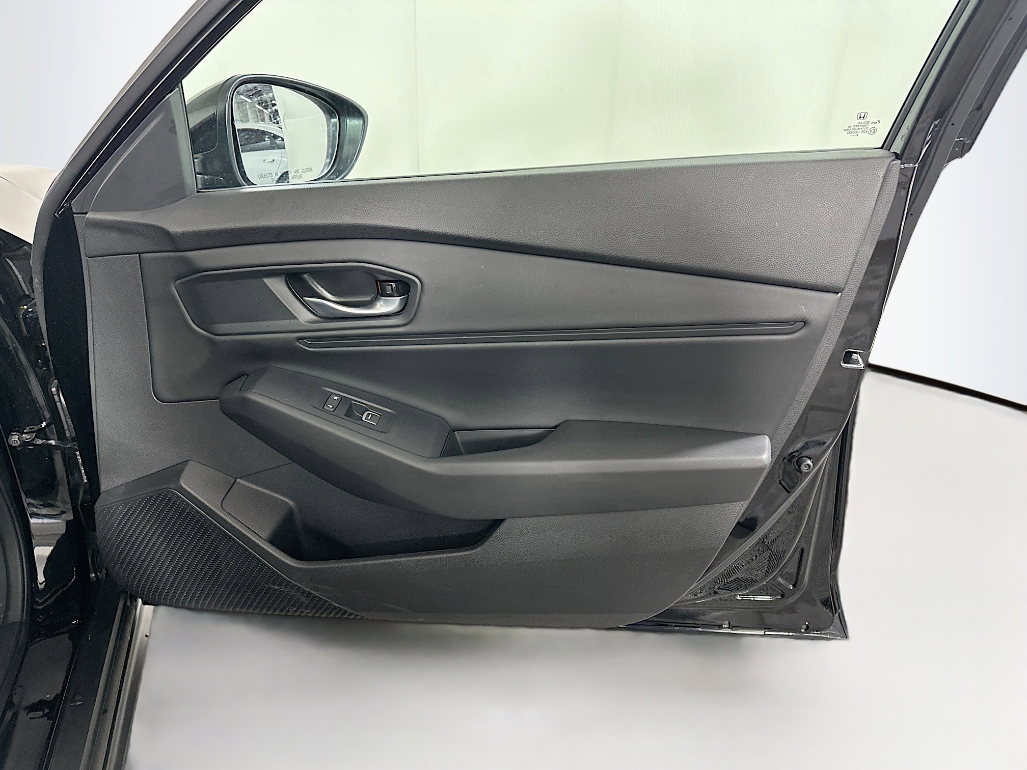 Used 2025 Honda Accord SE image 31