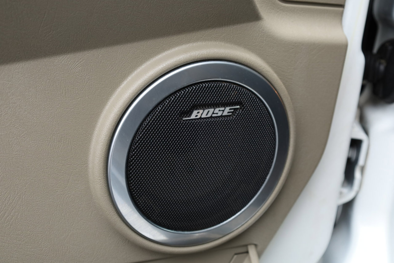 Used 2003 HUMMER H2 w/ Preferred Equipment Group image 18