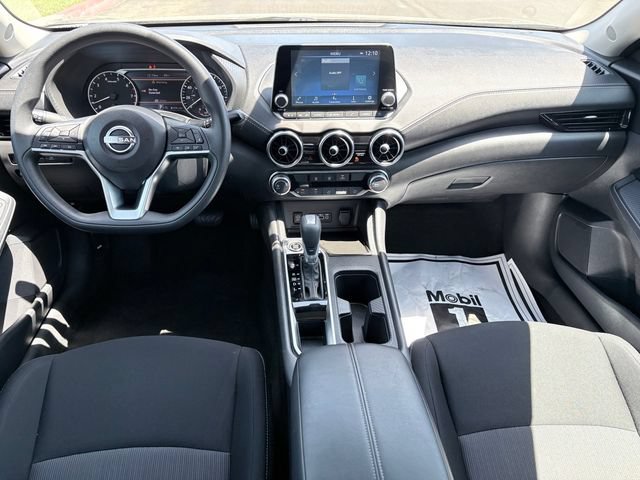 Used 2025 Nissan Sentra SV FWD image 8