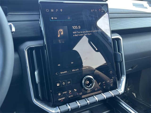 New 2025 GMC Acadia Elevation image 15