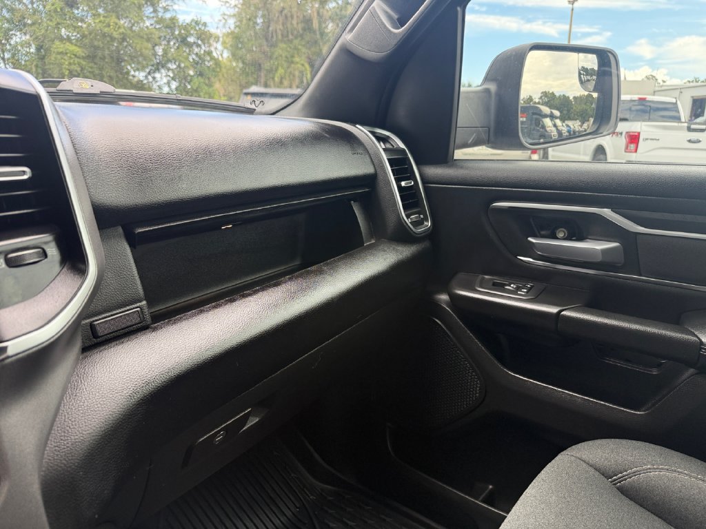 Used 2025 RAM 1500 Big Horn AWD/4WD image 25