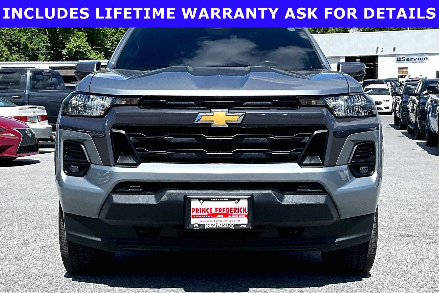 Used 2023 Chevrolet Colorado LT w/ LT Convenience Package AWD/4WD image 2