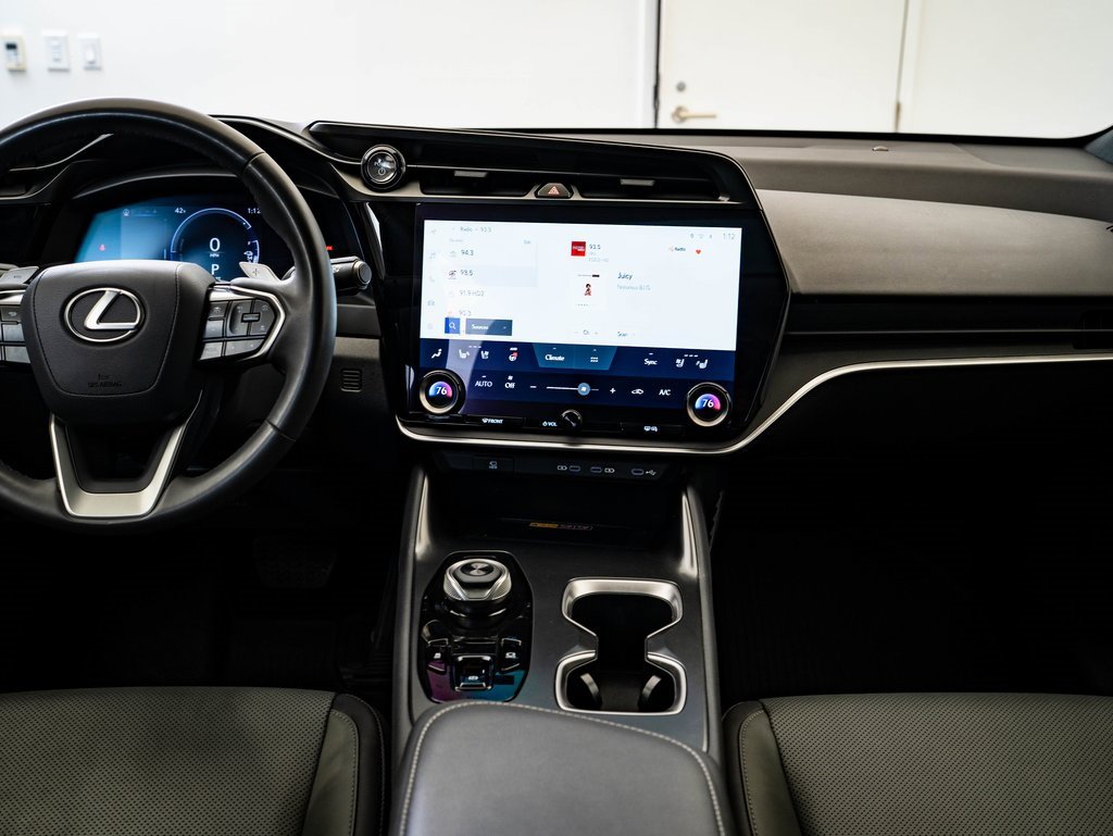 Certified 2023 Lexus RZ 450e Premium w/ Accessory Package (2T) image 28