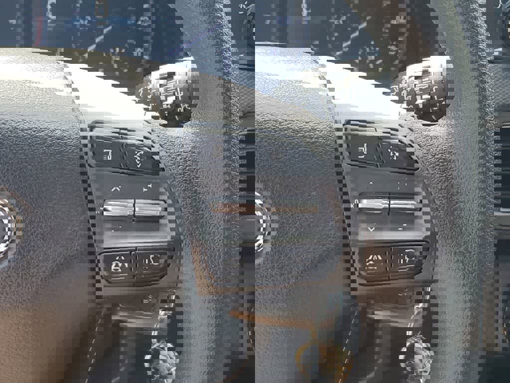 Used 2022 Hyundai Kona SE image 25