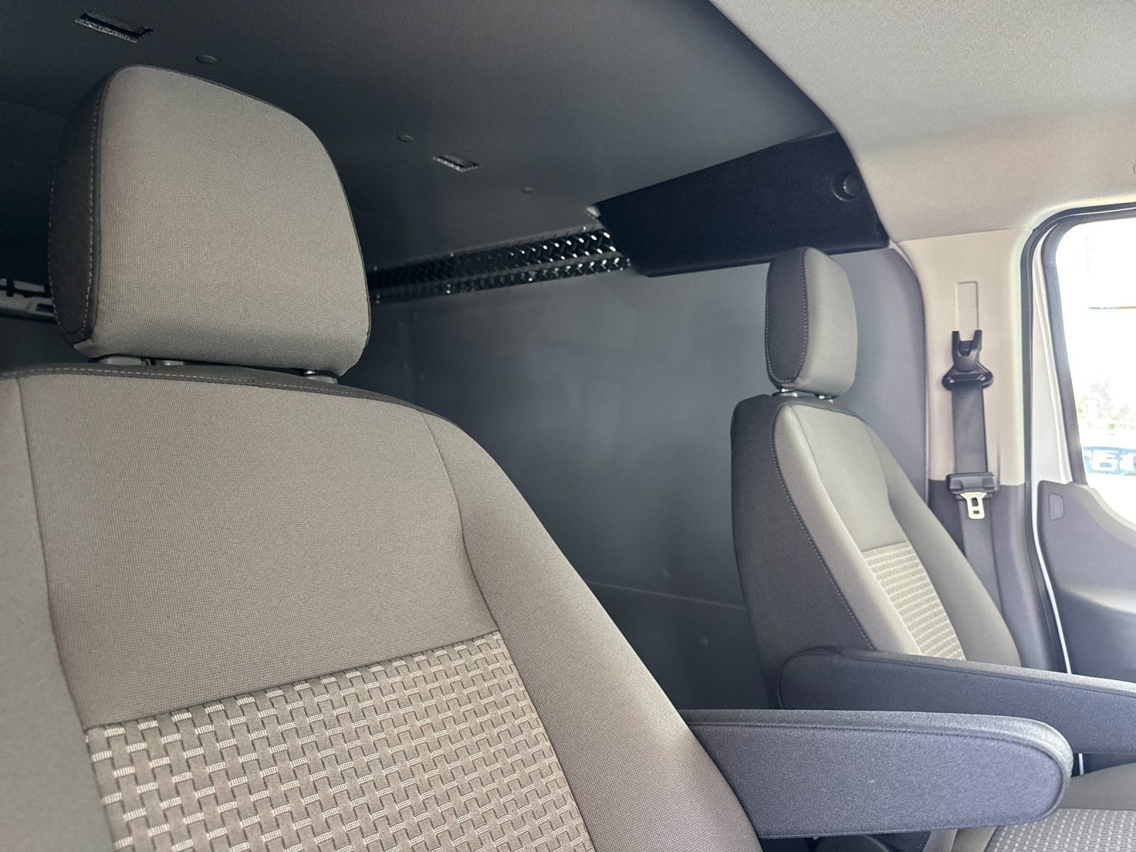 New 2026 Ford Transit 150 Low Roof RWD image 17