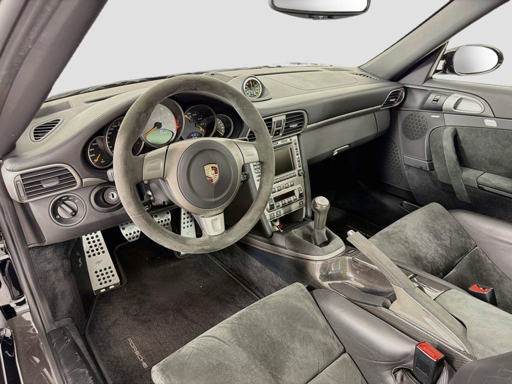 Used 2008 Porsche 911 GT2 RWD image 4