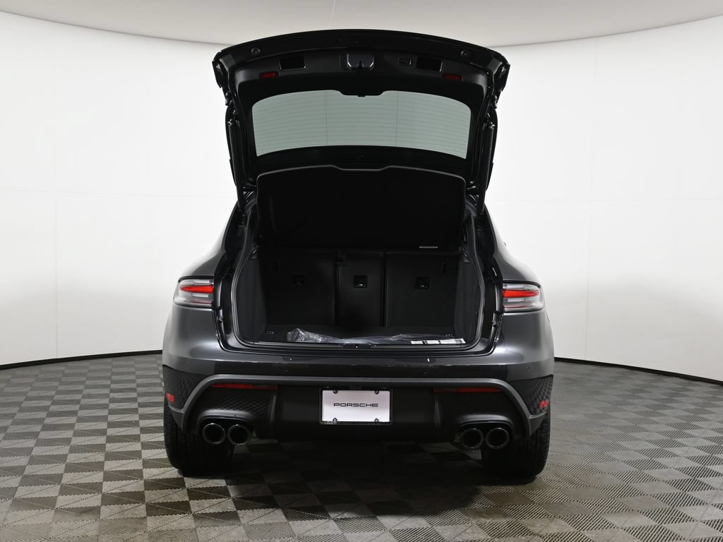 New 2026 Porsche Macan AWD/4WD image 43