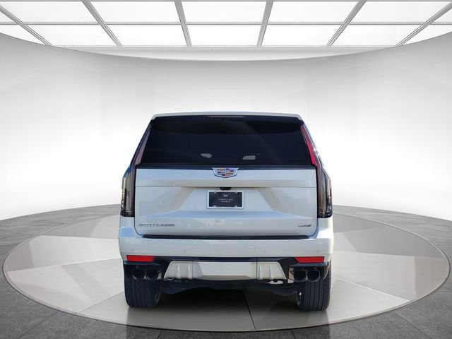 Certified 2023 Cadillac Escalade ESV V AWD/4WD image 5