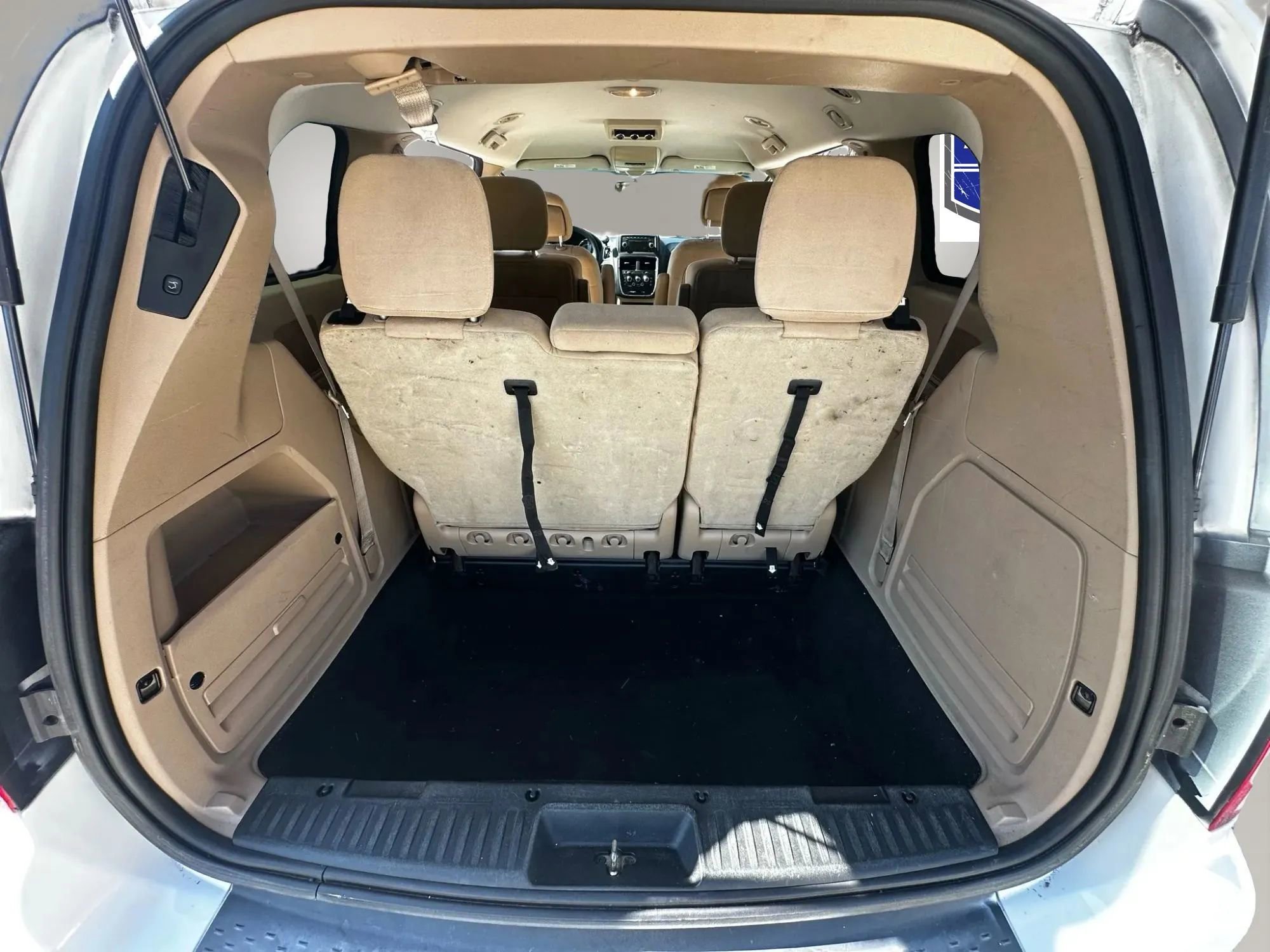 Used 2014 Dodge Grand Caravan SXT FWD image 32
