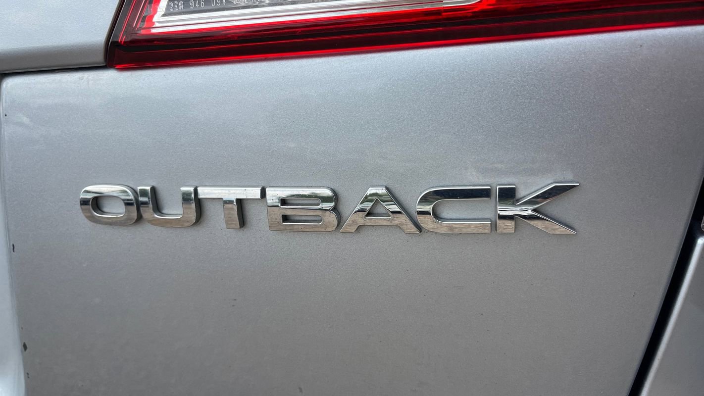 Used 2012 Subaru Outback 2.5i Limited w/ Moonroof Pkg image 24