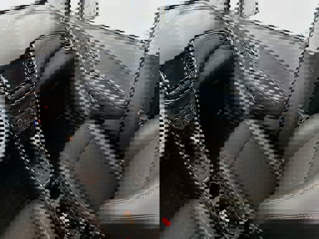 Used 2021 Chevrolet Trax LT w/ Driver Confidence Package image 11