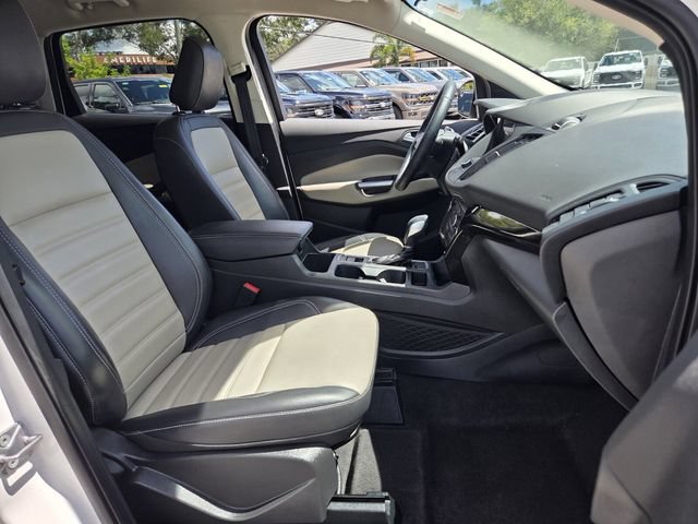 Certified 2019 Ford Escape SEL FWD image 19