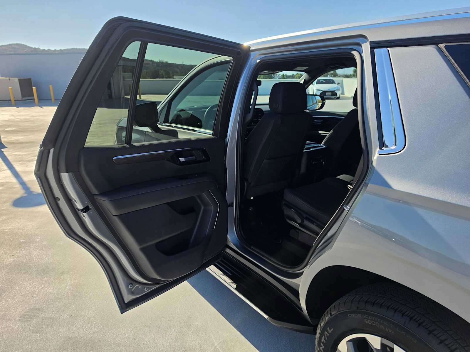 Used 2026 Chevrolet Tahoe LS w/ LPO, Get Active Package AWD/4WD image 16
