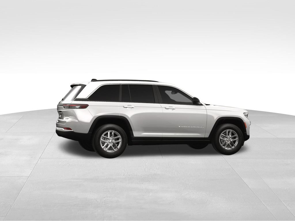 Certified 2025 Jeep Grand Cherokee Laredo X w/ Luxury Tech Group I AWD/4WD image 8