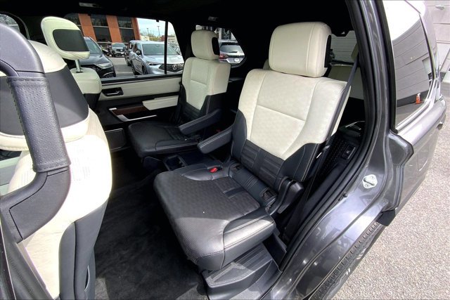 Used 2024 Toyota Sequoia Capstone AWD/4WD image 26