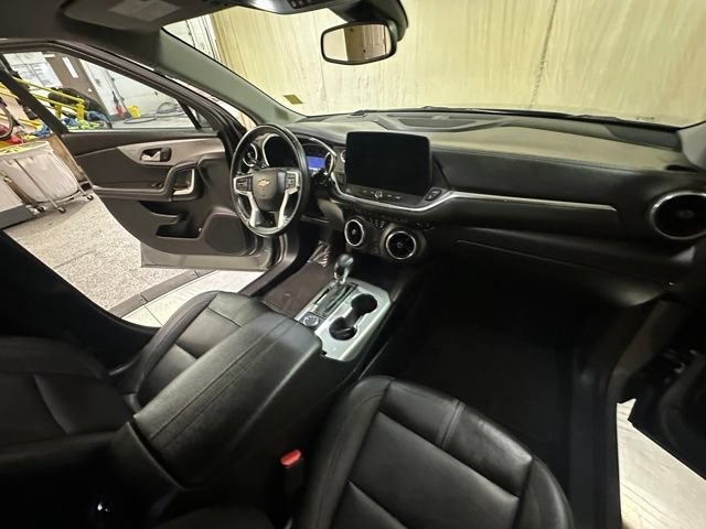 Used 2024 Chevrolet Blazer LT FWD image 21