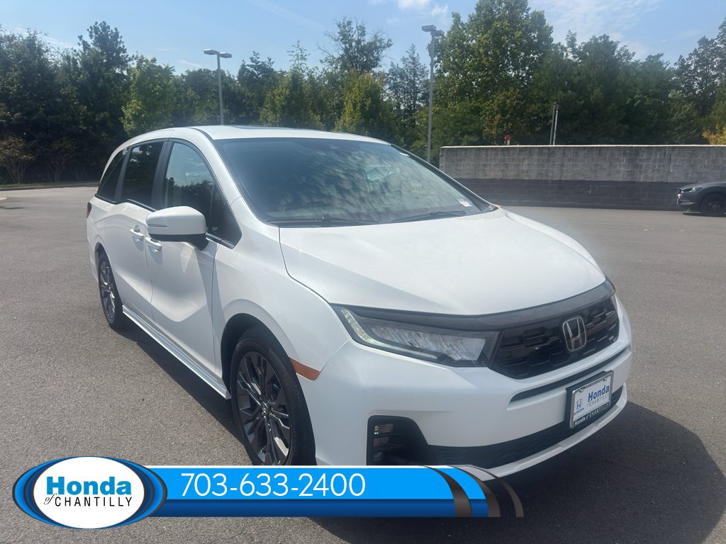 New 2027 Honda Odyssey Touring image 1
