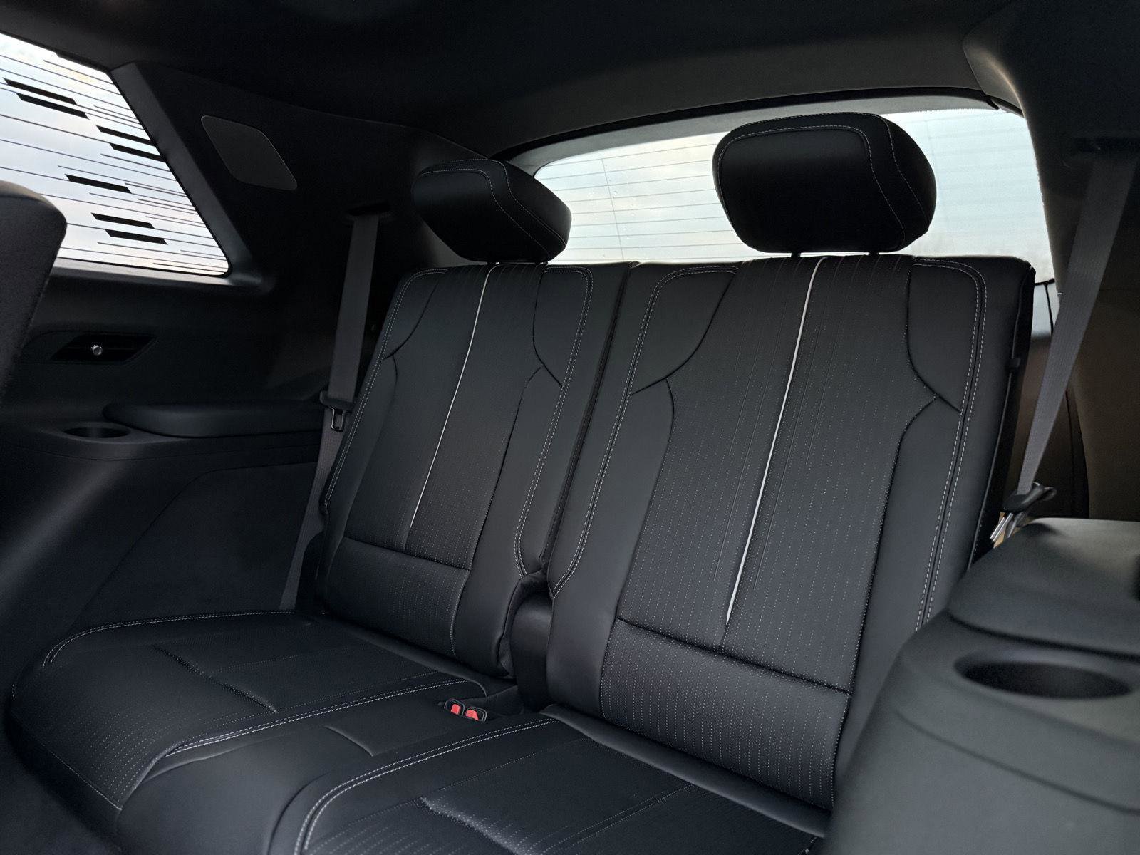 New 2026 Cadillac Vistiq Sport image 14