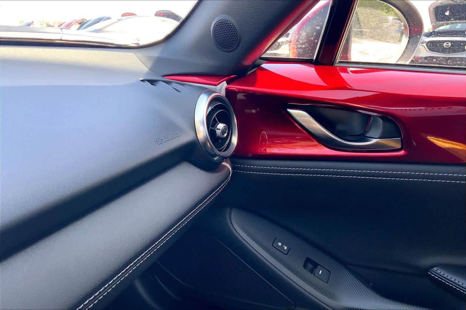 New 2026 MAZDA MX-5 Miata RF Grand Touring RWD image 20