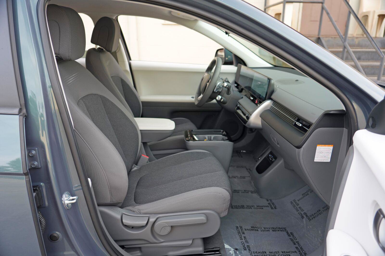 Used 2025 Hyundai Ioniq 5 SE RWD image 15