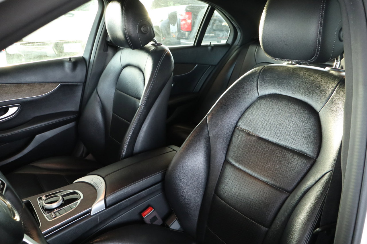 Used 2019 Mercedes-Benz C 300 4MATIC Sedan image 14