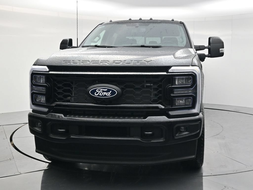 New 2027 Ford F350 Lariat w/ Black Appearance Package AWD/4WD image 2