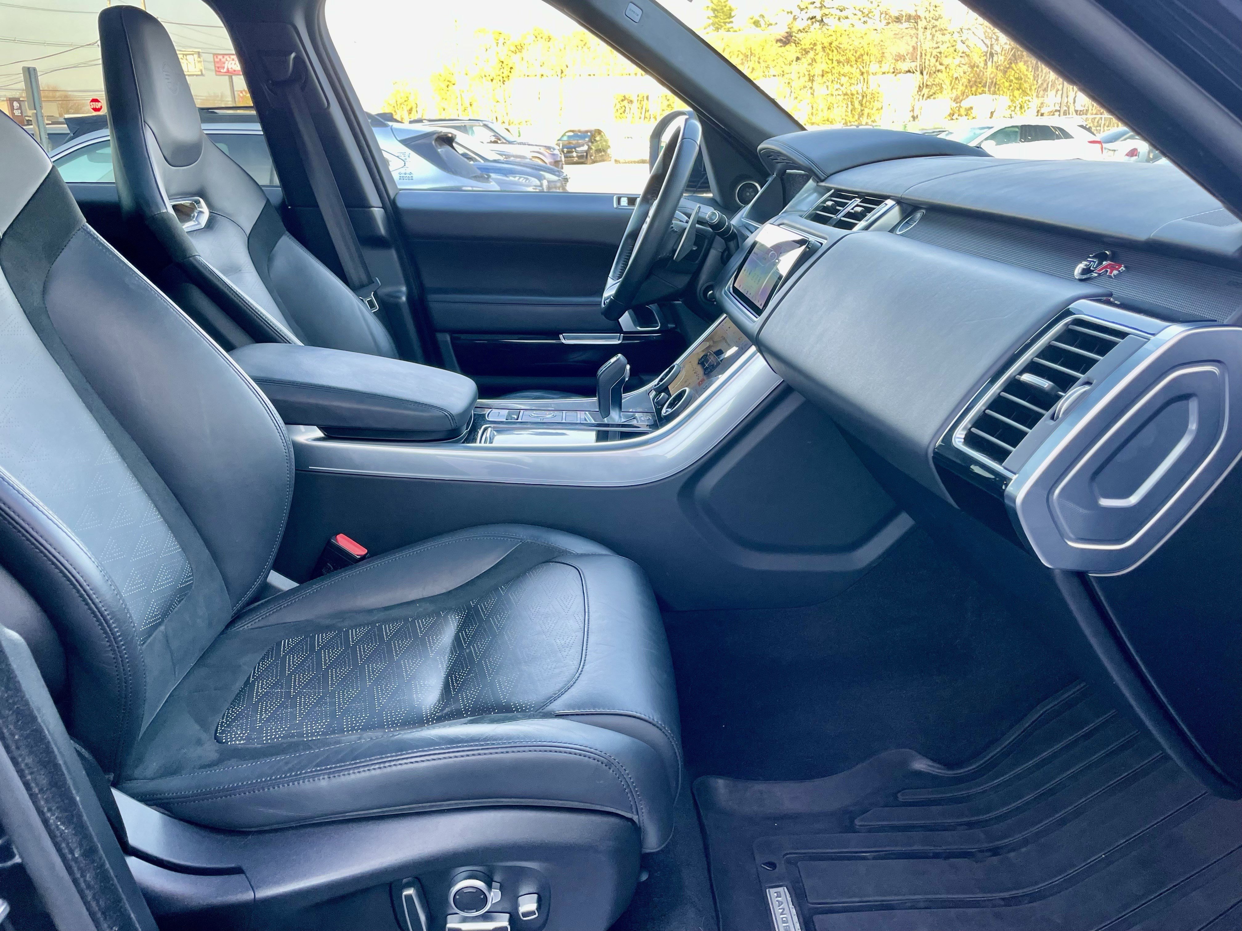 Used 2021 Land Rover Range Rover Sport SVR image 15