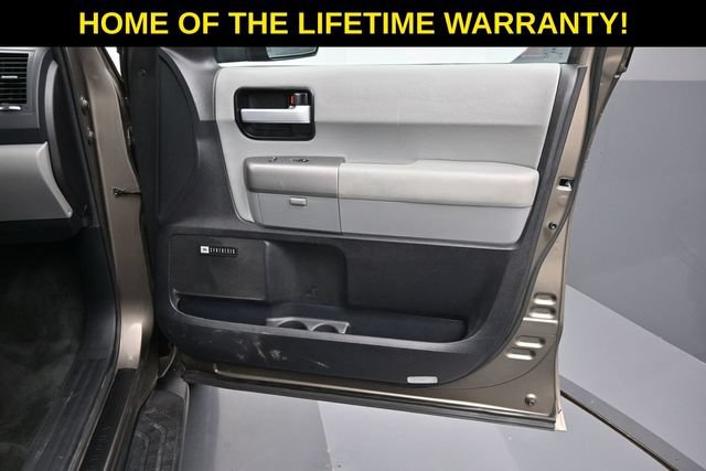 Used 2015 Toyota Sequoia Limited AWD/4WD image 52