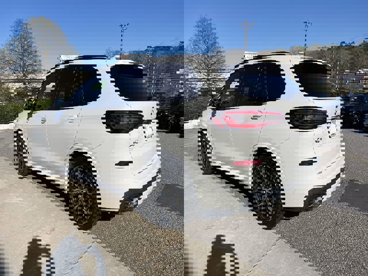 Used 2023 BMW X5 xDrive40i w/ M Sport Package image 6