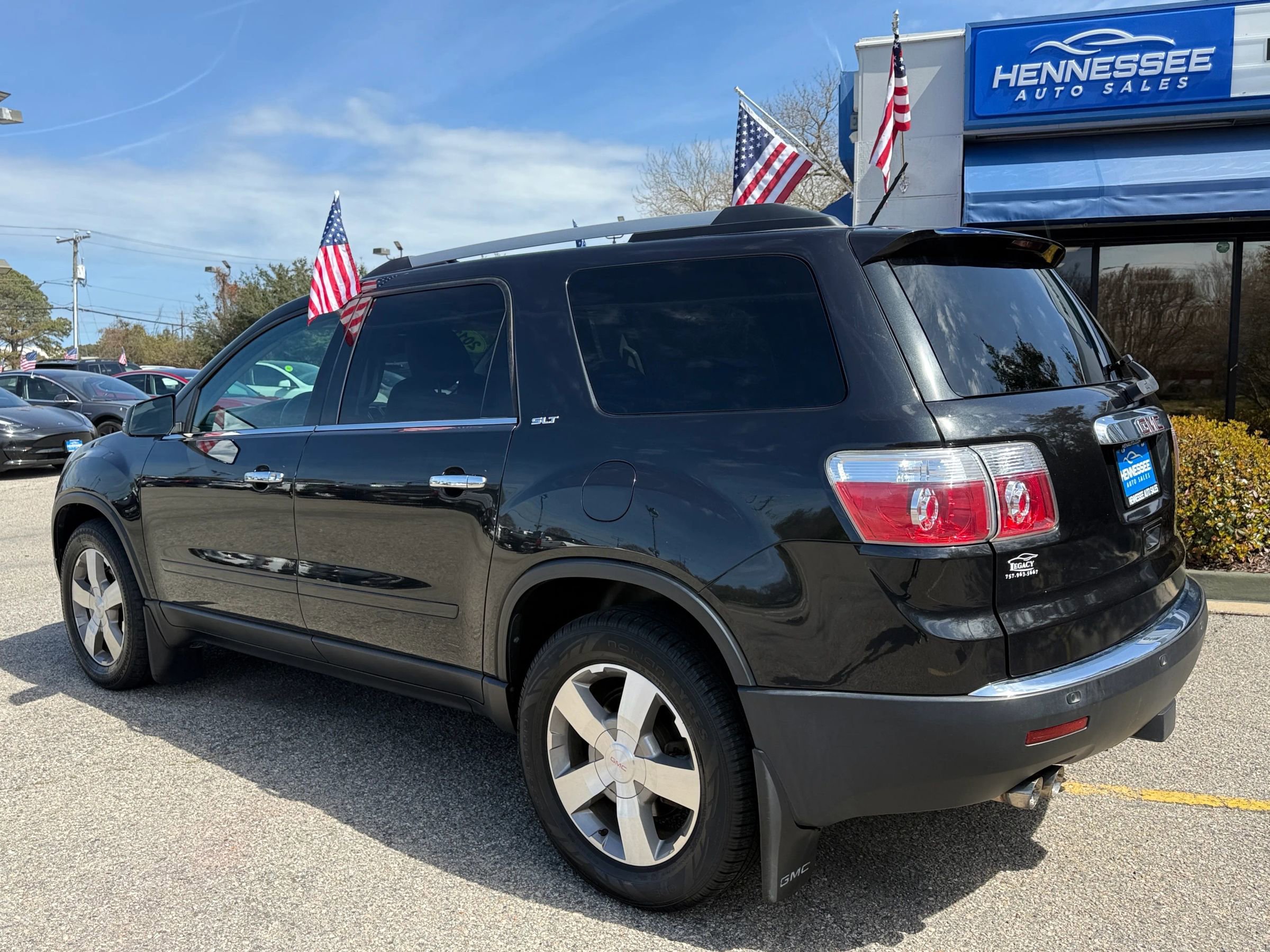 Used 2011 GMC Acadia SLT image 24