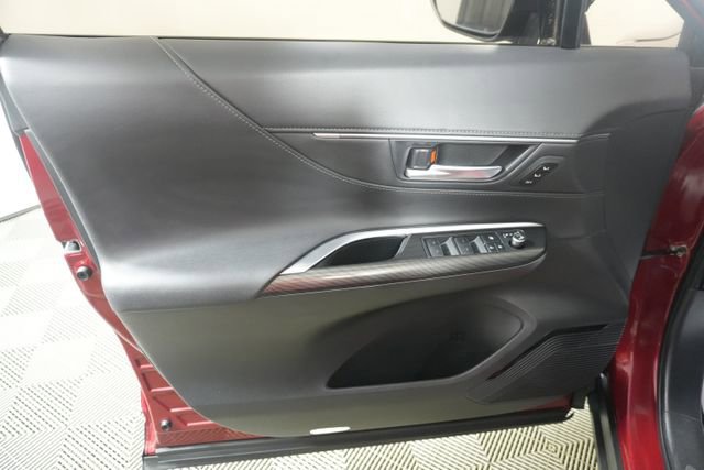 Used 2021 Toyota Venza Limited w/ Carpet Mat Package (TMS) image 32