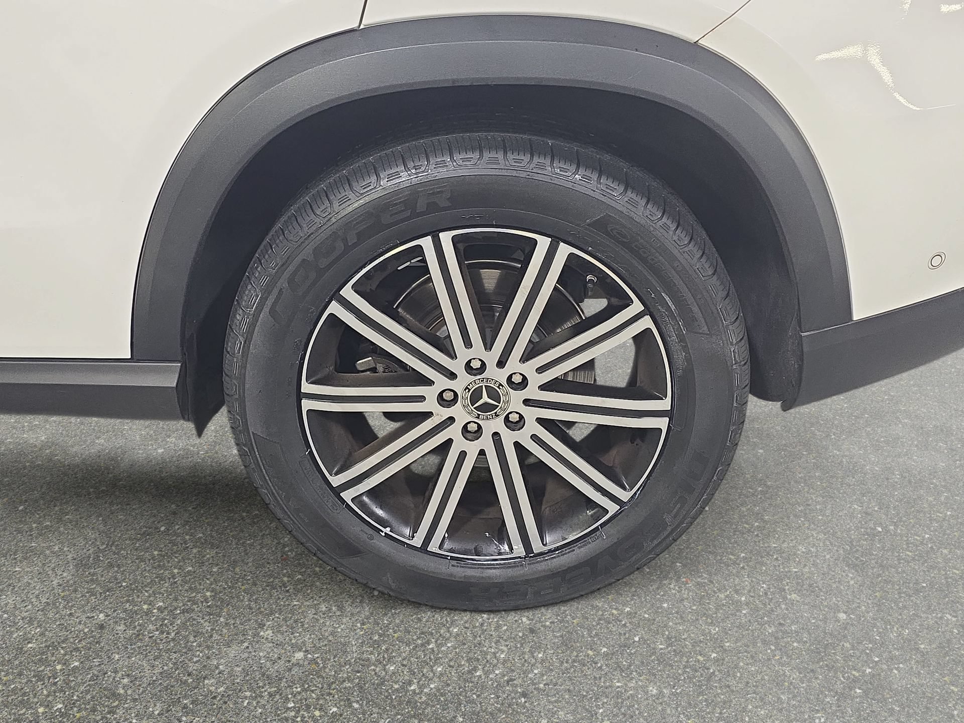 Certified 2024 Mercedes-Benz GLE 450 4MATIC image 32