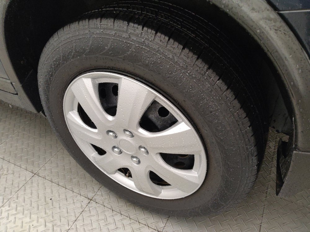 Used 2015 Nissan Rogue S FWD image 31