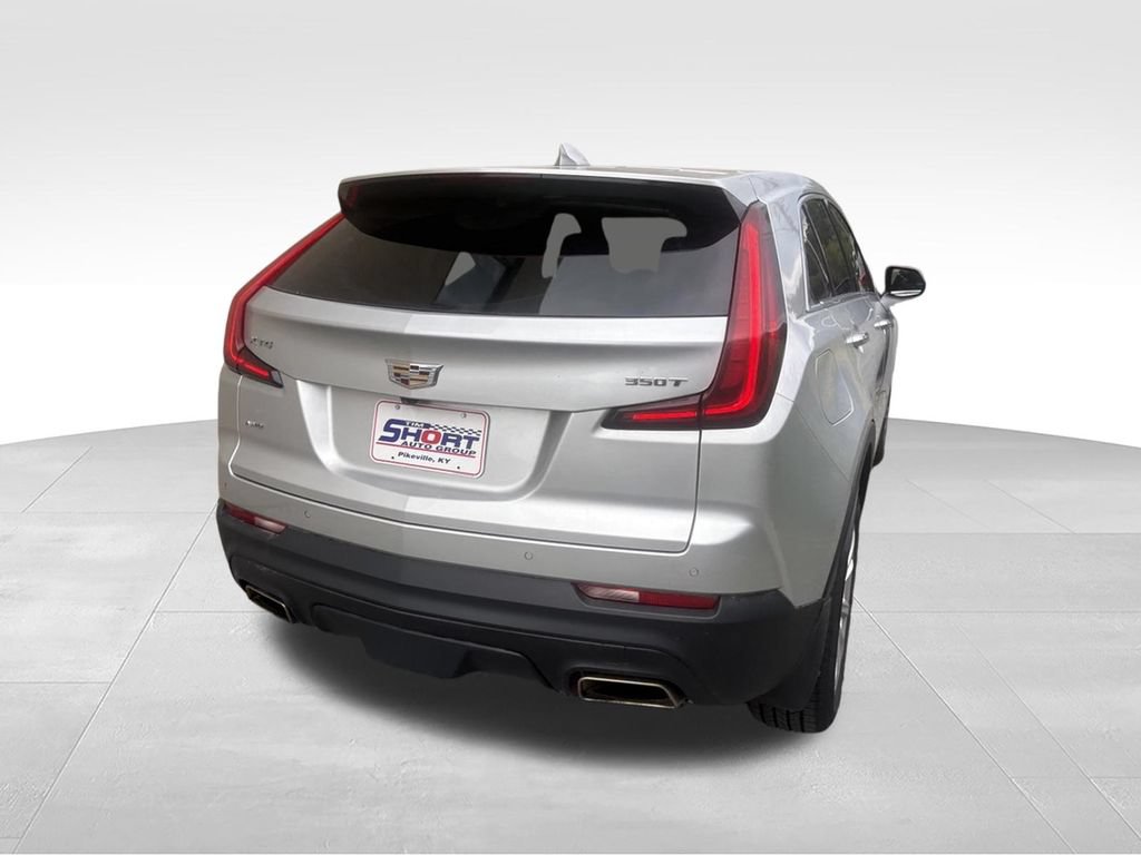 Used 2022 Cadillac XT4 Luxury w/ Trailering Package AWD/4WD image 11