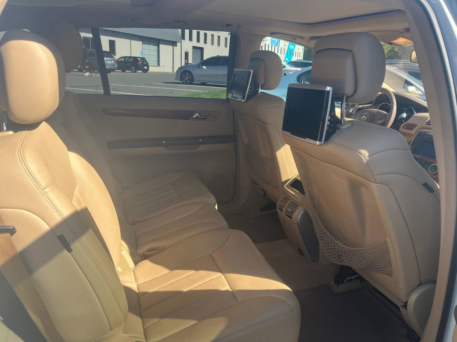 Used 2009 Mercedes-Benz R 350 4MATIC image 7